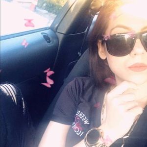 Meet your Posher, Gina